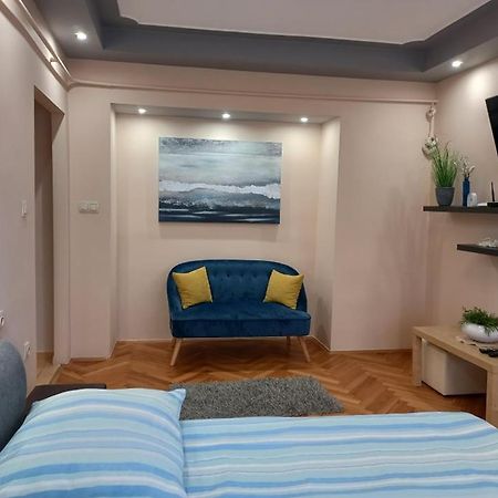 Zenit Apartman Makó Екстериор снимка